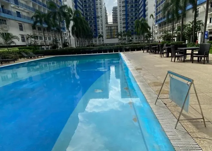 Stern Staycation Moa